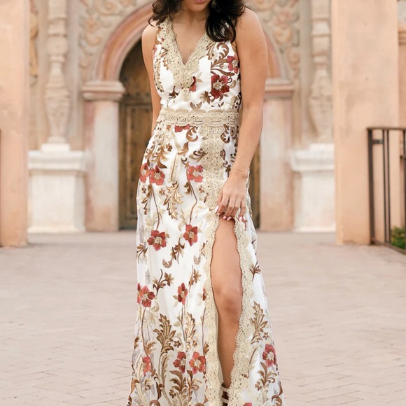 Joyfolie Alya Dress with Red and Gold Embroidery - Picture 9 of 13